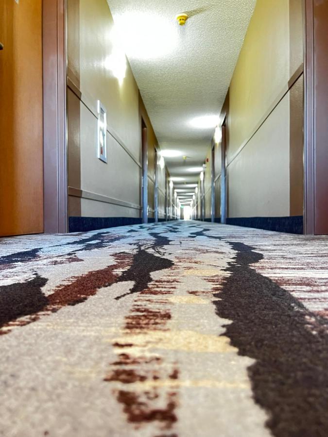 Designer Inn And Suites Toledo ภายนอก รูปภาพ