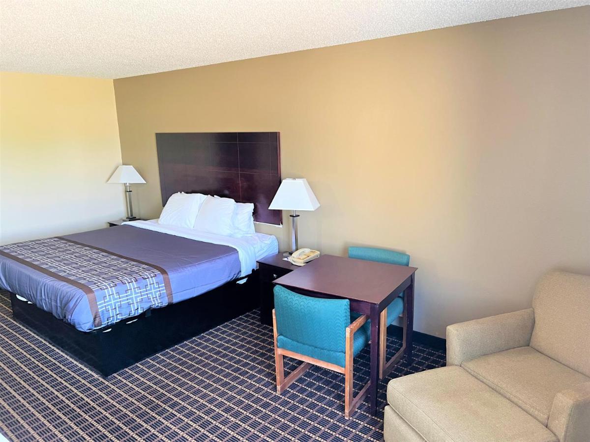 Designer Inn And Suites Toledo ภายนอก รูปภาพ